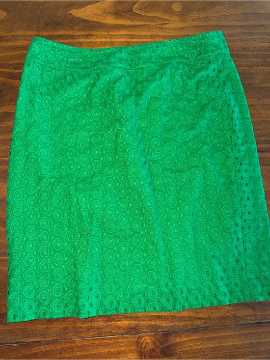 Talbots Dresses & Skirts - Talbots 6P Emerald Eyelet Pencil Skirt